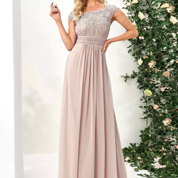 Wedding guest/ Evening Gown - Picture 5 of 7